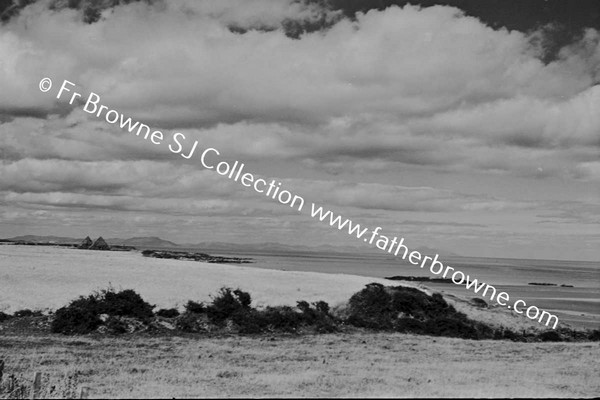 MOURNE MOUNTAINS FROM LINE NORTH OF BALBRIGGAN